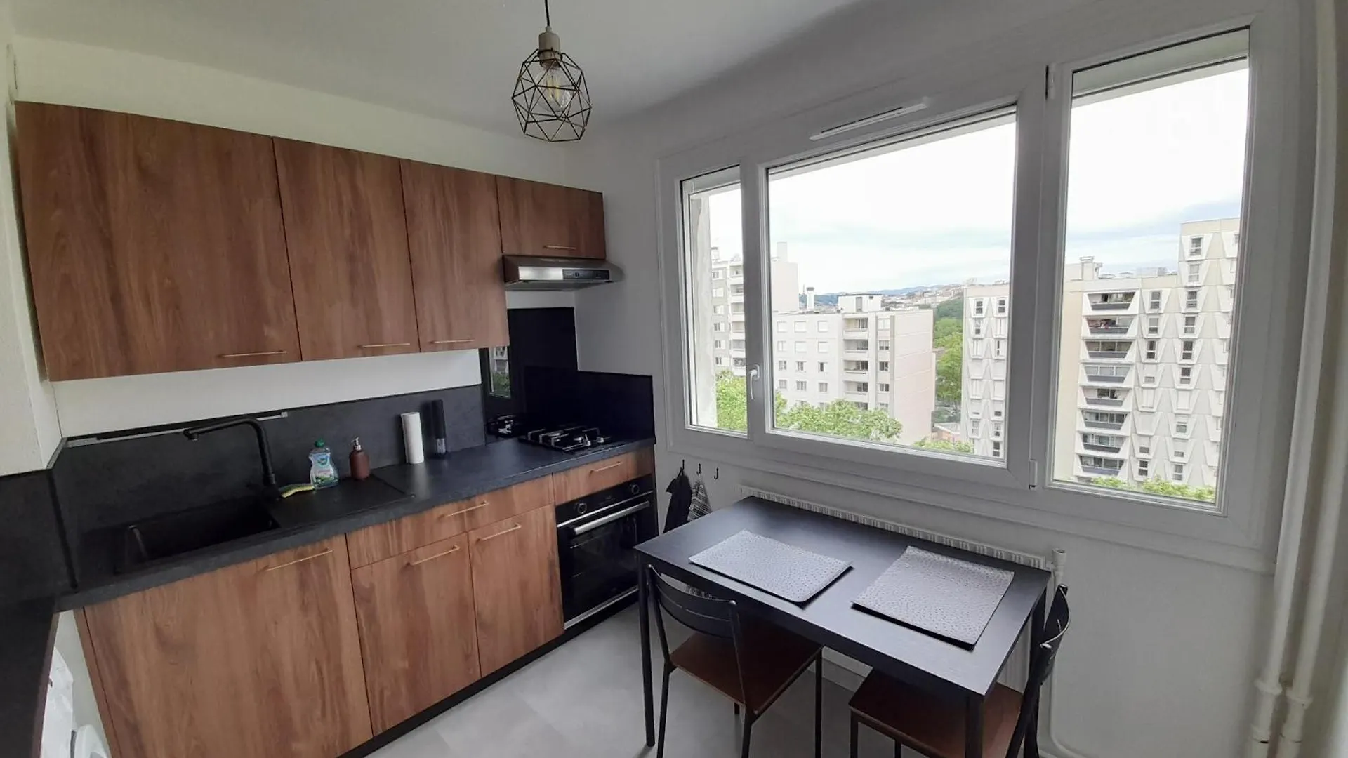 Appartement Proche Du Parc De La Tete D'Or - Garage Gratuit Villeurbanne 0*,  France